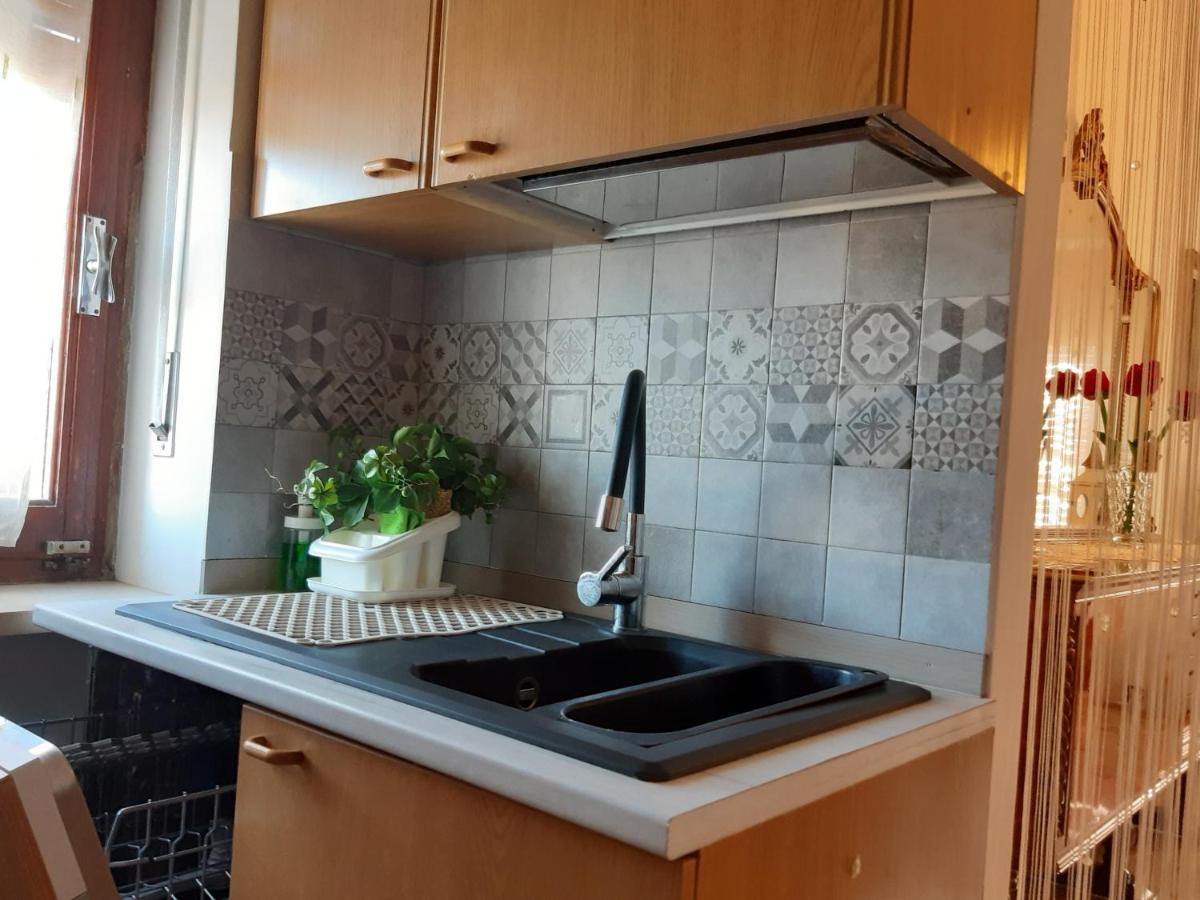 Giaveno, Apartment "Margherite" A Pochi Passi Dal Centro, Wifi Exterior foto