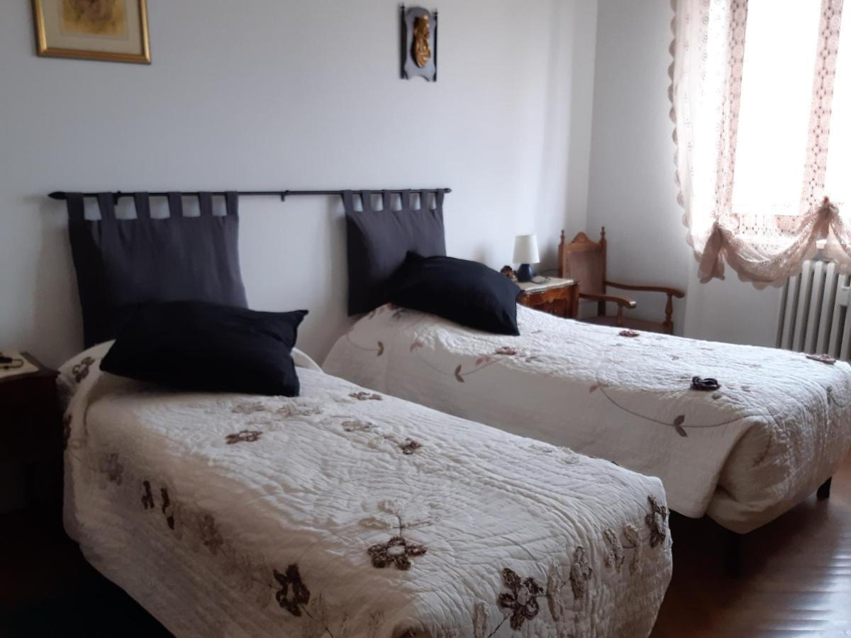 Giaveno, Apartment "Margherite" A Pochi Passi Dal Centro, Wifi Exterior foto